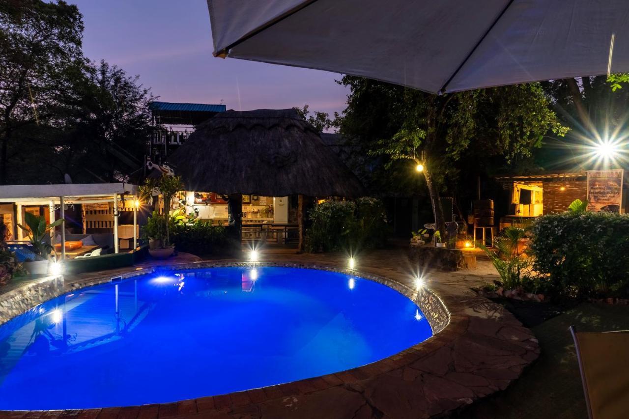 Victoria Falls Backpackers Lodge- Camp Sites Kültér fotó