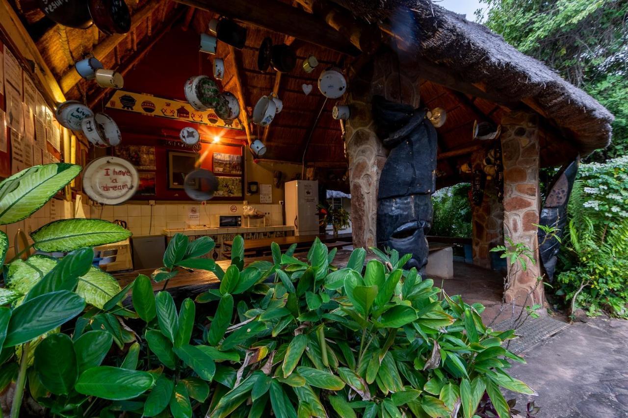 Victoria Falls Backpackers Lodge- Camp Sites Kültér fotó
