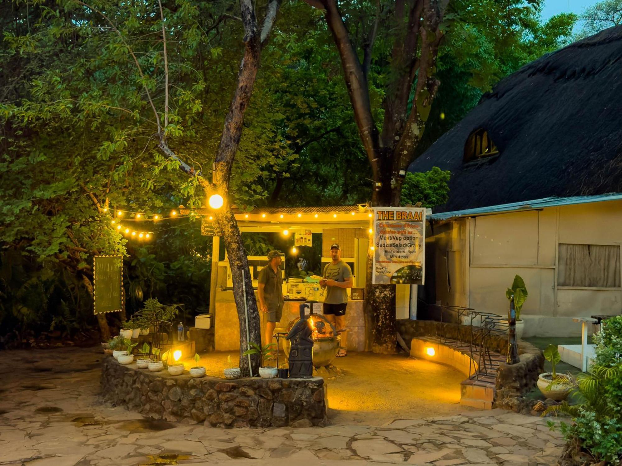 Victoria Falls Backpackers Lodge- Camp Sites Kültér fotó